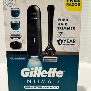 Gillette Intimate i7 Pubic Hair Trimmer + Free  Razor (Prevents Nicks & Cuts)